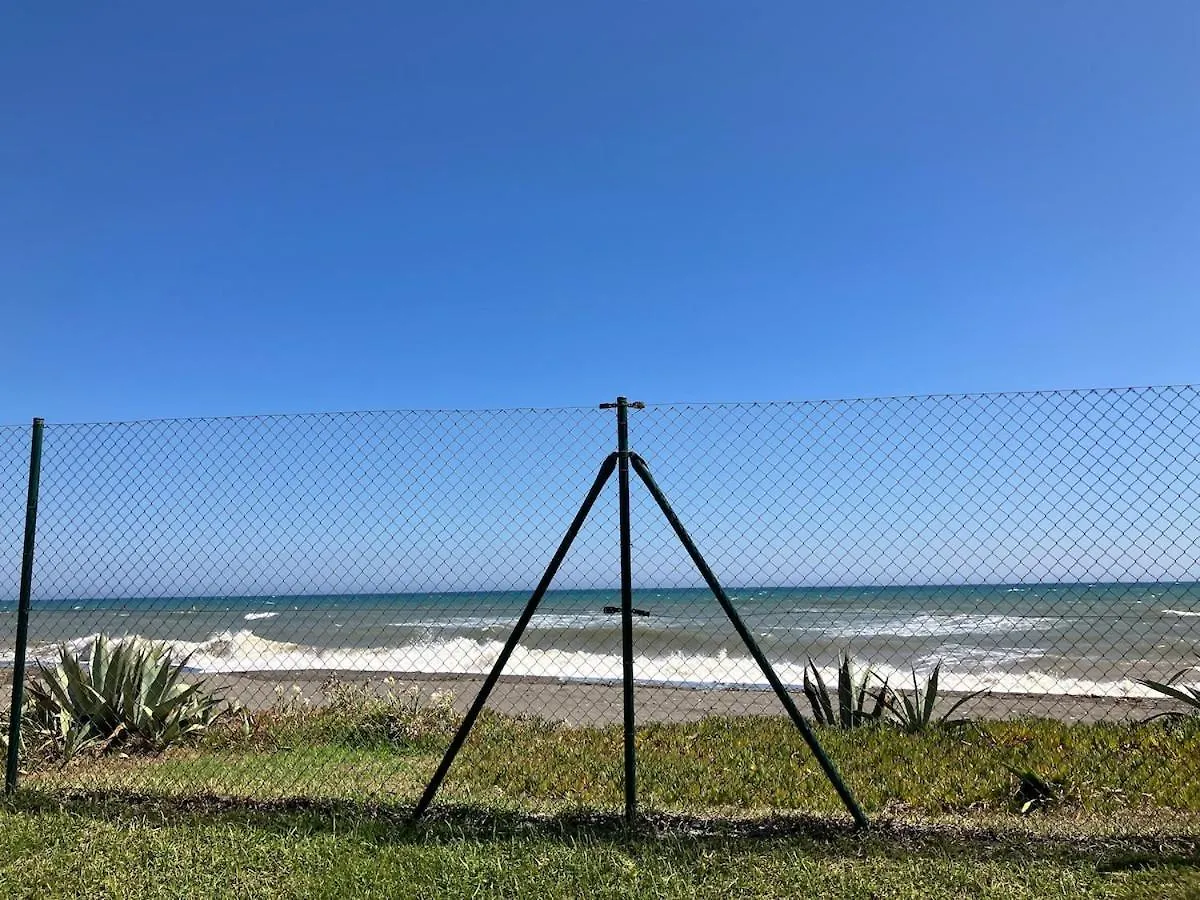 Atico Tipo Loft En Primera Linea De Playa Almayate Alto Spanyolország