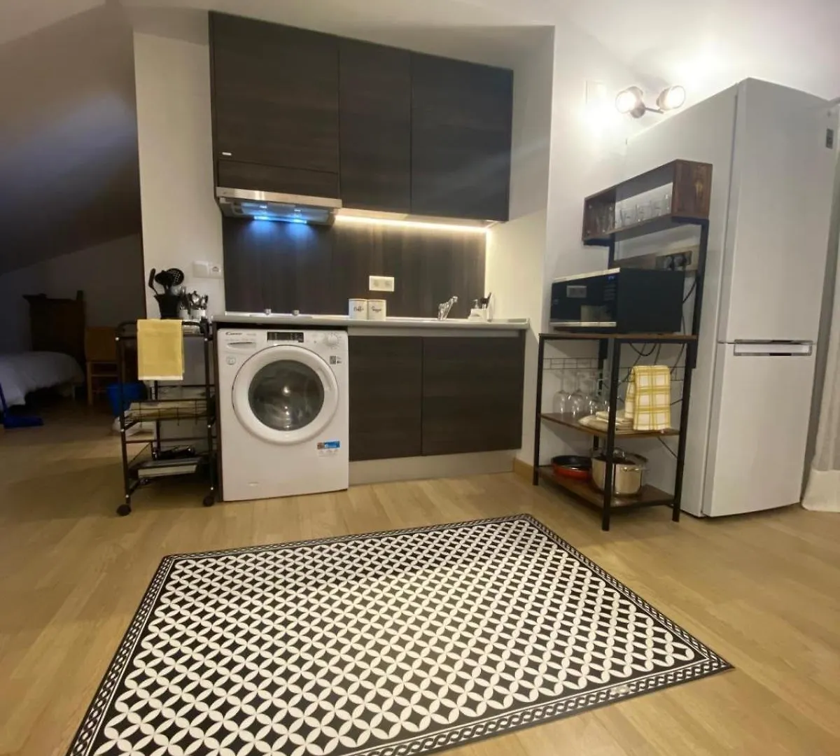 Atico Tipo Loft En Primera Linea De Playa Almayate Alto 0*,  Spanyolország