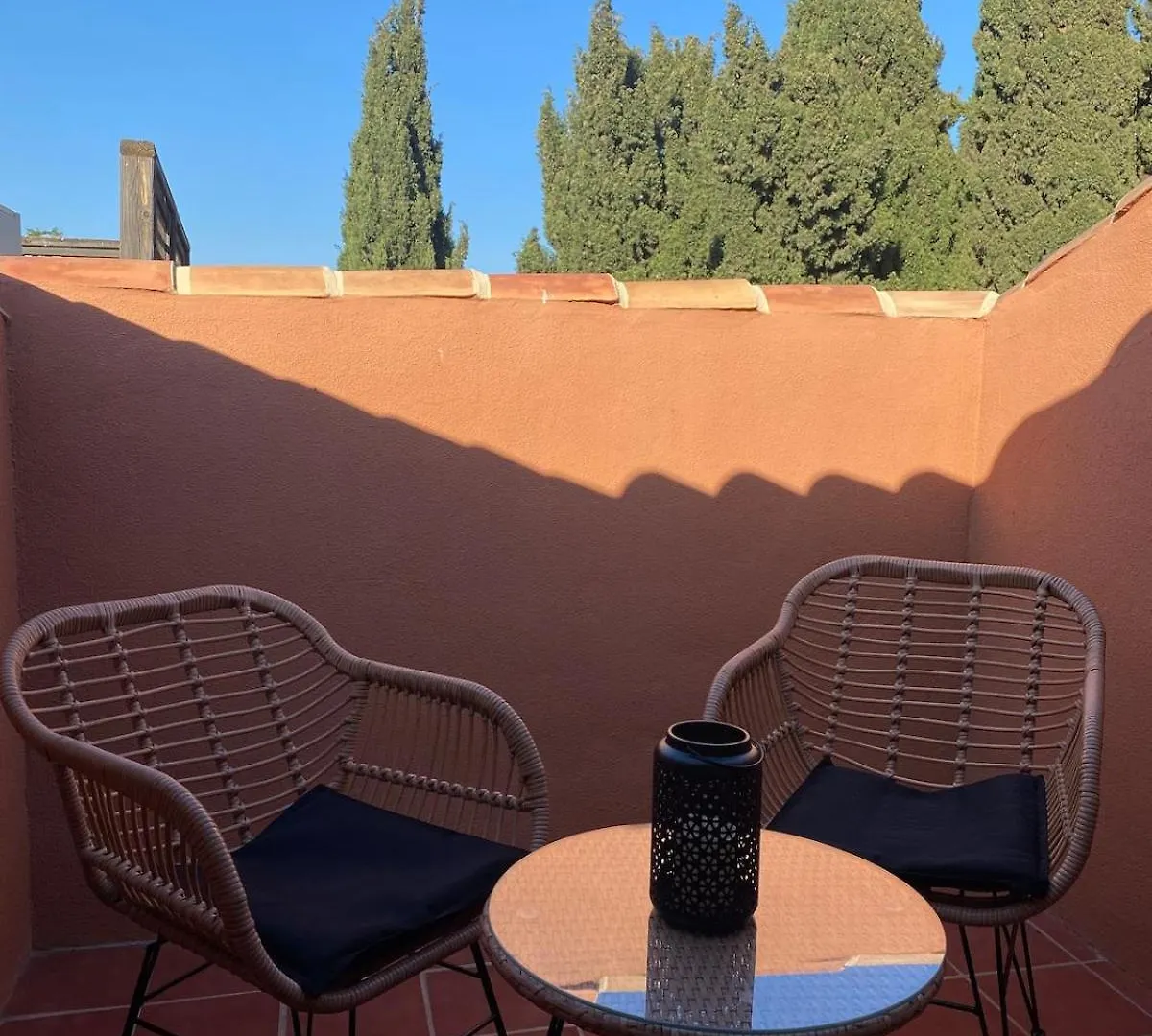 Atico Tipo Loft En Primera Linea De Playa Almayate Alto Lejlighed